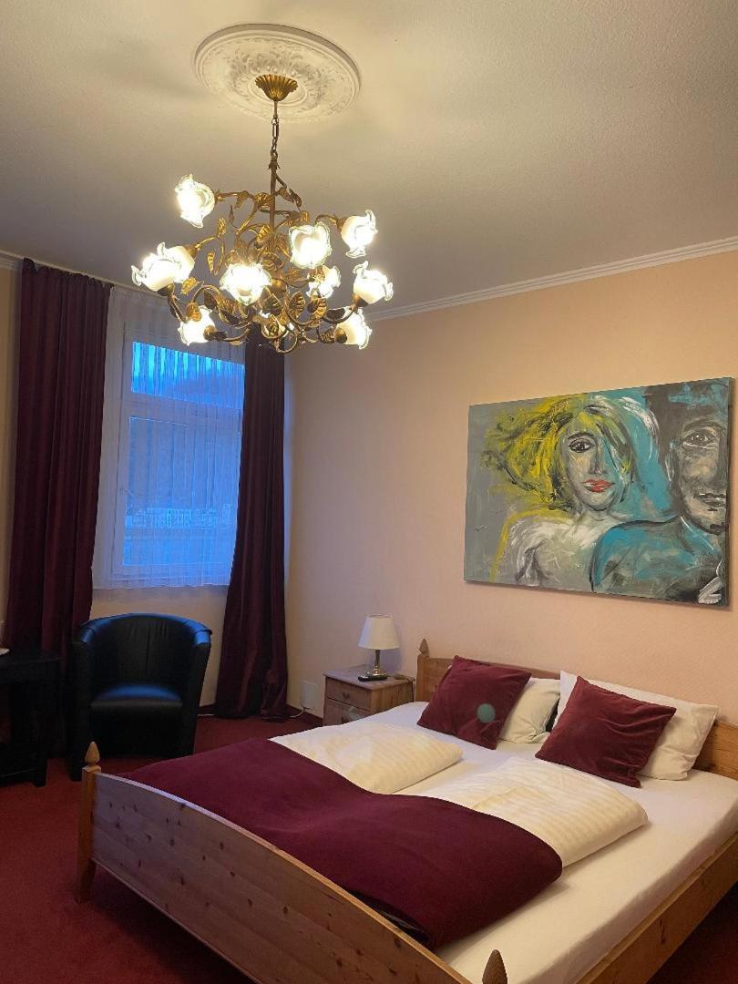 Hotel Zum Goldenen Löwen 2*