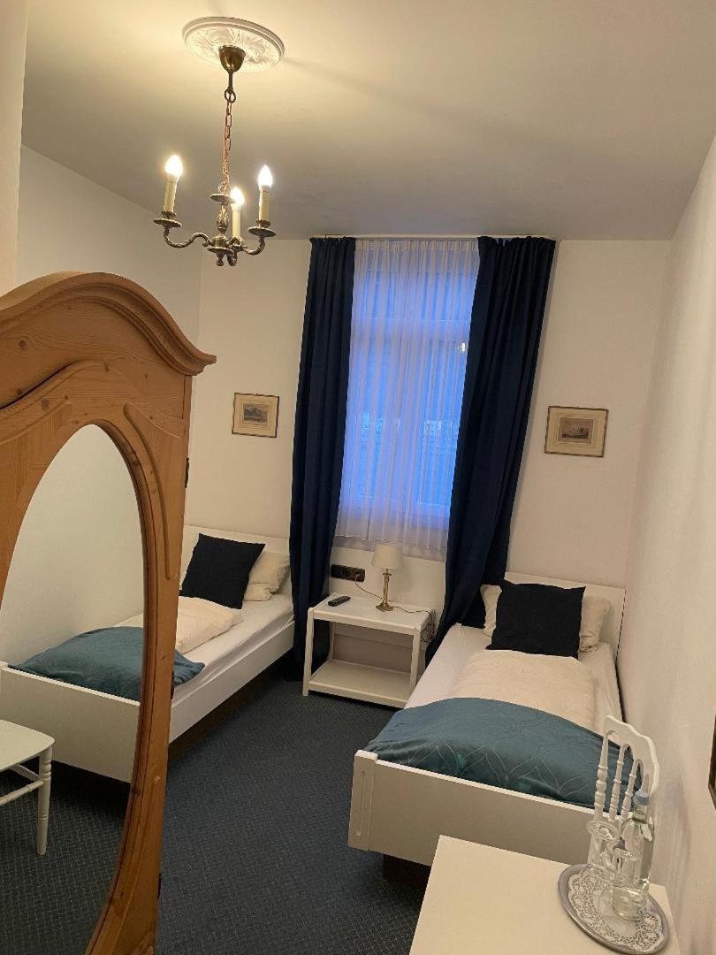 Zum Goldenen Löwen Hotel 2*